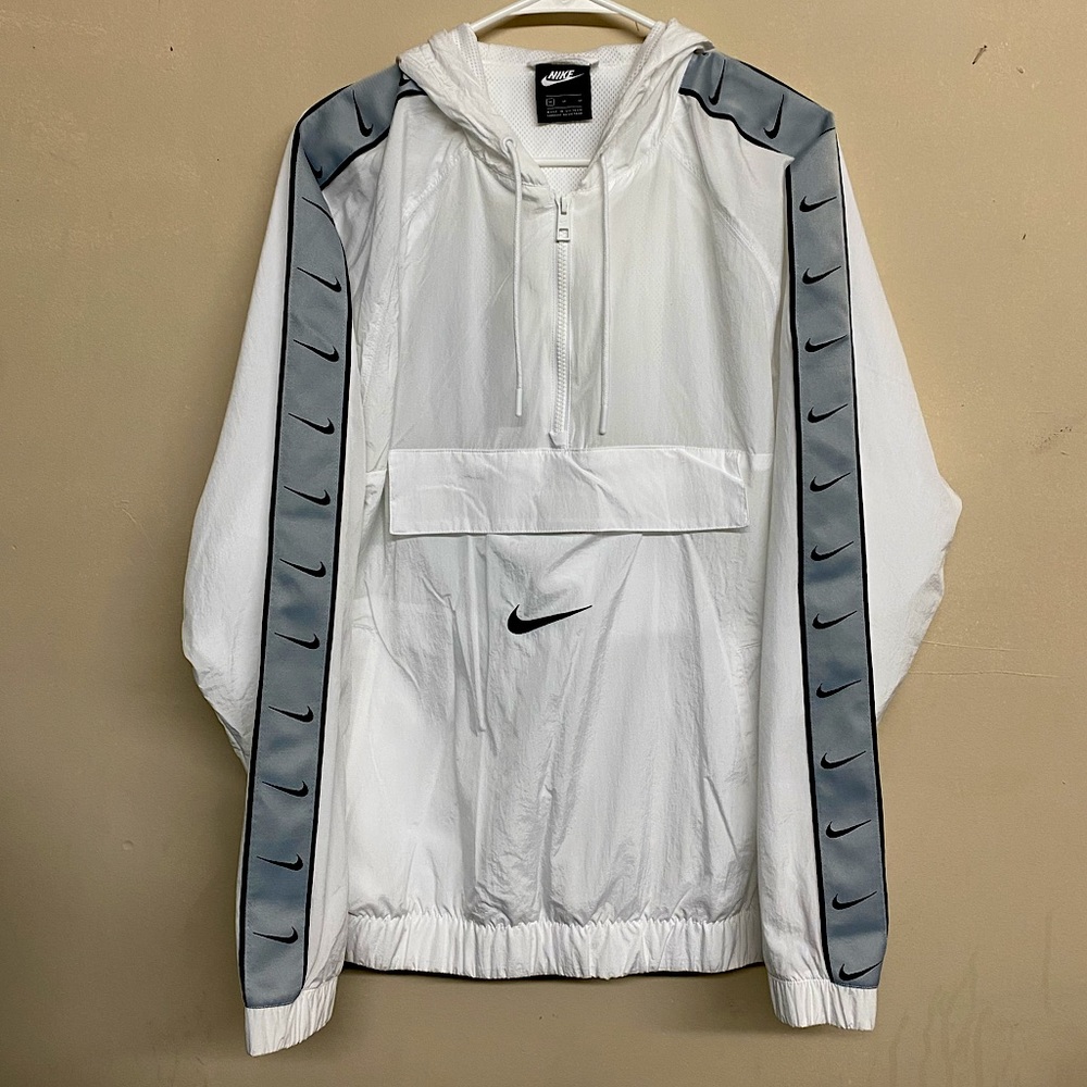 Nike Swoosh Woven Windbreaker Jacket